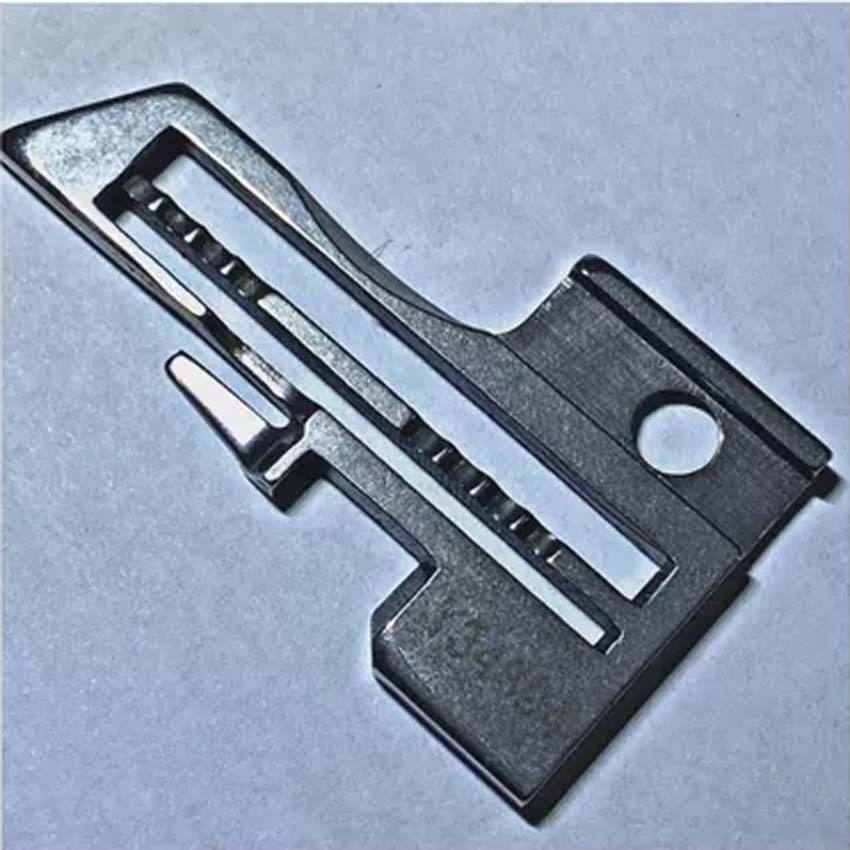 Y34894 YAMATO DCZ200 Benang 3 Plat Mesin Jahit Obras Industri