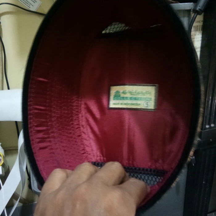 PROMO-peci songkok bludru coklat exclusive - ukuran peci 12 / Peci Terlaris / Peci Premium / Peci Ke