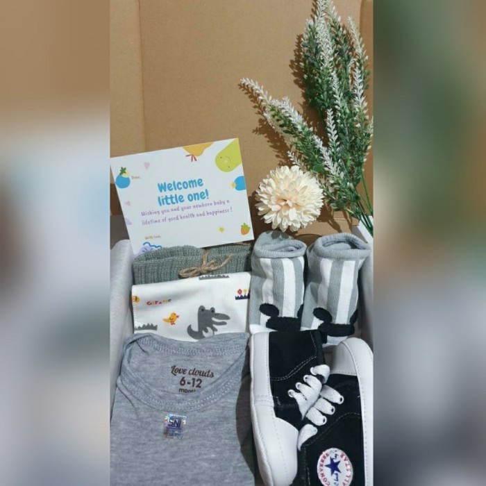 

(NEW) -Hampers Bayi Premium/ Kado Lahiran/ Gift Set Baby - Abu-abu