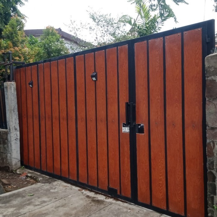 pagar rumah besi minimalis kombinasi grc