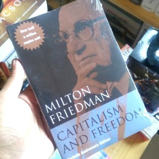 BUKU CAPITALISM AND FREEDOM MILTON FRIEDMAN