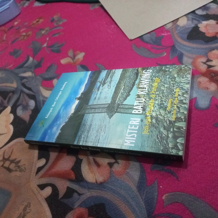 Buku Misteri Batu Klawing jejak jejak peradaban di purbalingga