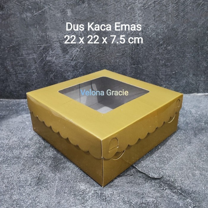 Dus Kaca Emas 22x22 isi 10 pcs Kotak Kue Gold Mika Jendela