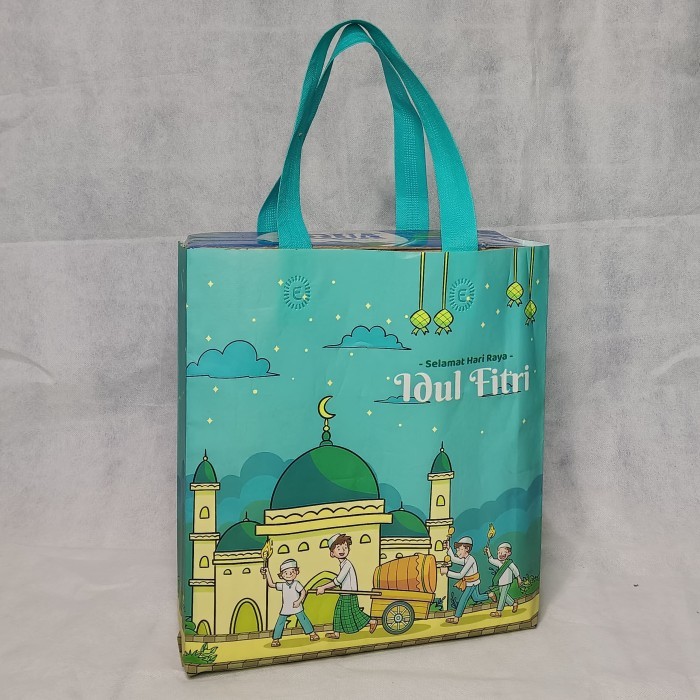 

Tas idul fitri lebaran laminating 30 x 40 x 8 Goodiebag antiair - LAMNASI TOSCA