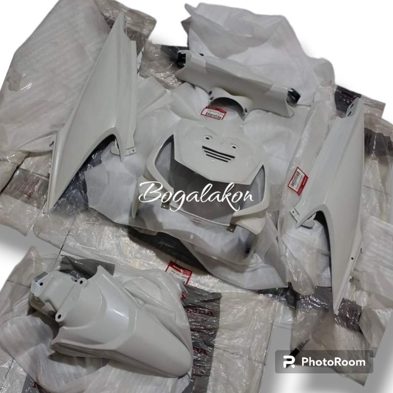 cover body halus beat karbu gen2 warna putih original ahm