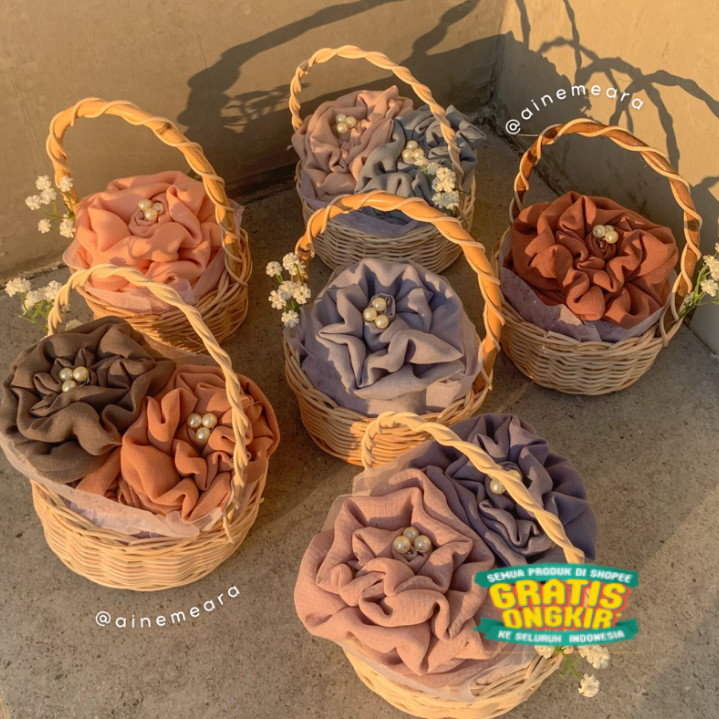 

HAMPERS HIJAB - Rattan Hampers by ÁineMeara | Hadiah Wisuda Graduation | Kado Ulang Tahun Birthday | Hampers Lebaran Idul Fitri | | Hadiah Hari Guru | Kado Lamaran Wedding/ langsung proses