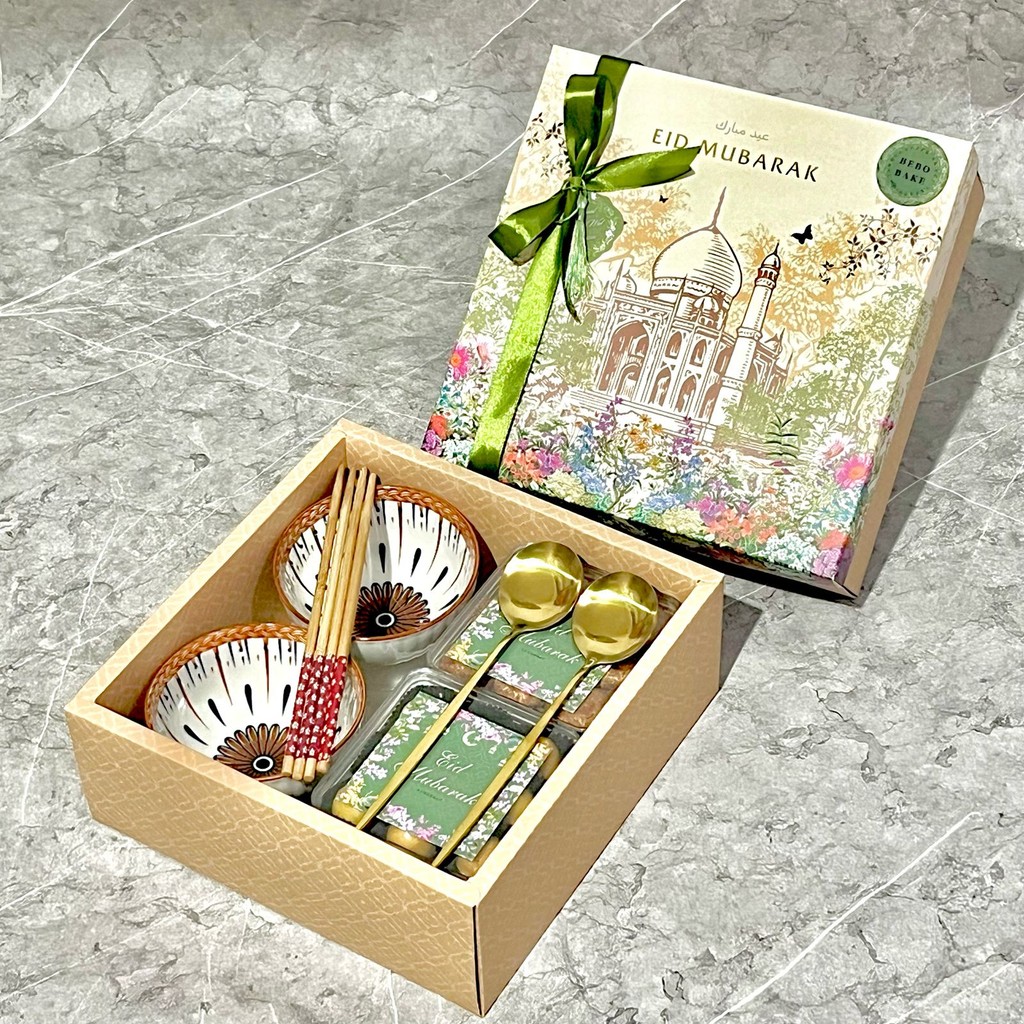 

BEBOBAKE ZEEVA Hampers Parcel Lebaran Idul Fitri Premium Cookies Kue Kering Piring Keramik BOX