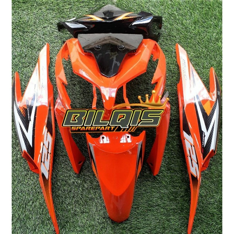 cover full body halus honda vario 125 old bohlam kzr tahun 2012-2014 warna oren orange plus striping