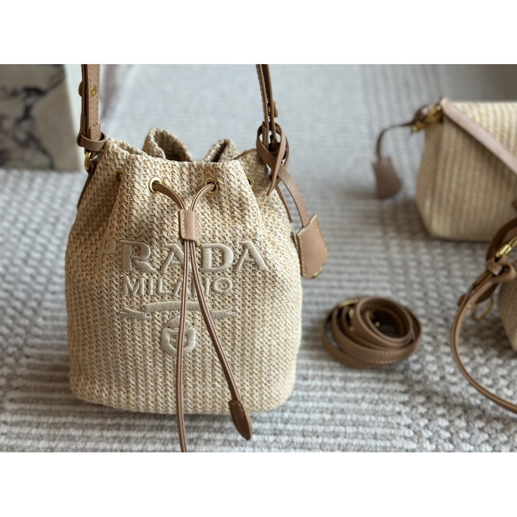 Original 2024 New Prada (with Box)  Grass Woven Bucket Bag Women's Fashionable and Elegant Shoulder 