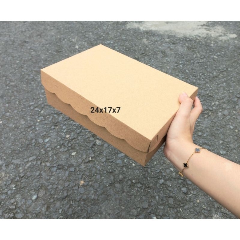 

[10 PC] KOTAK R9 / paper R9 kraft R9 POLOS 24x17x7 [PER 10 PCS]