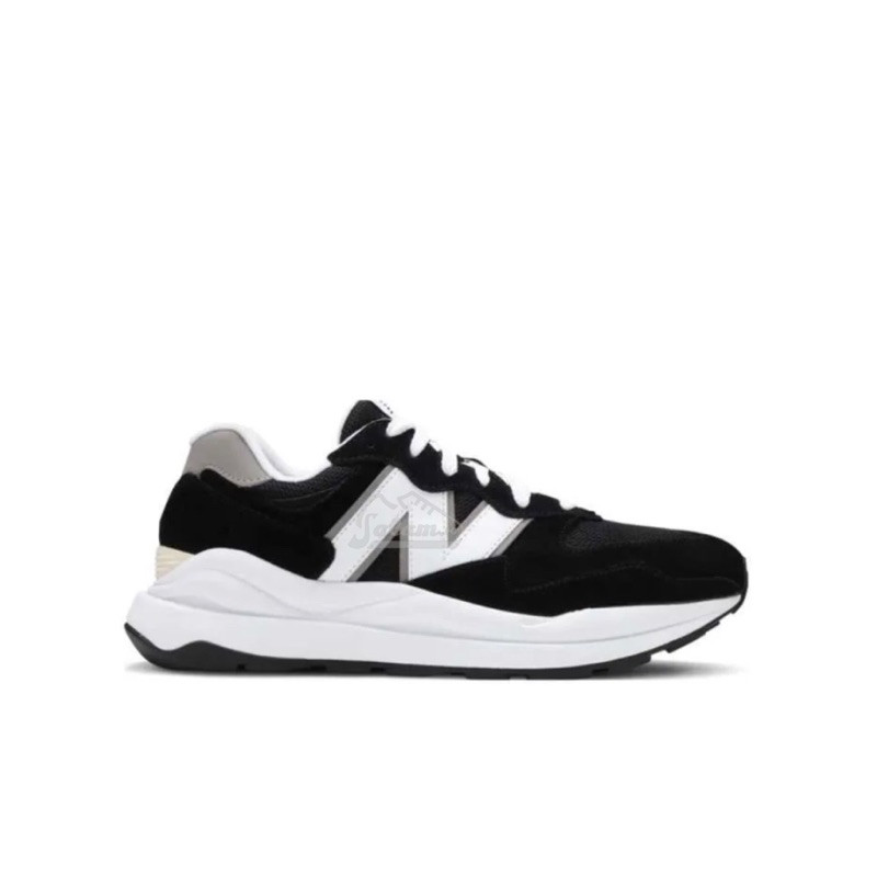 5740 M5740CB Black White "Unisex" 100% Original