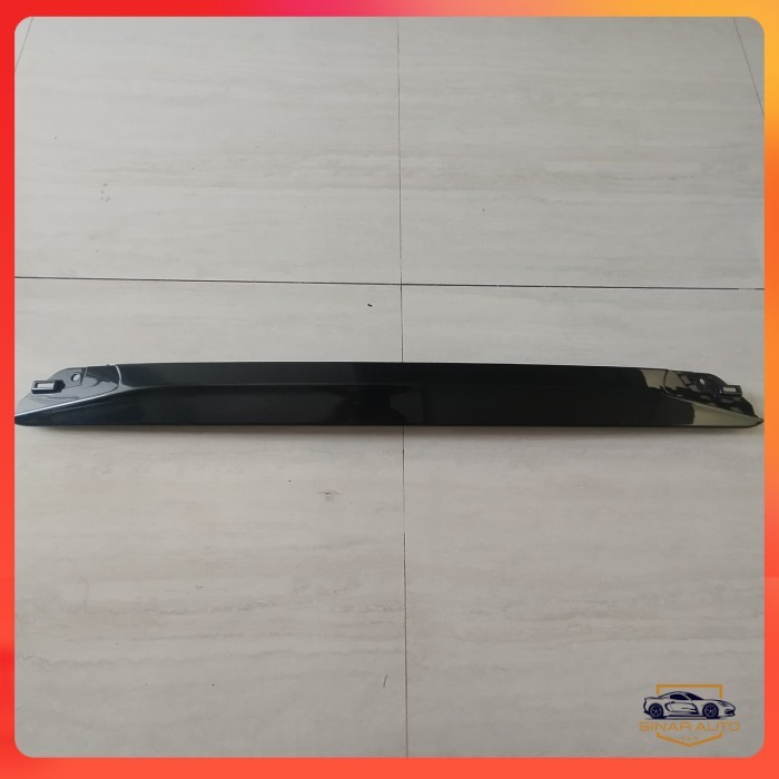 Trunklid Avanza Veloz 2016 - 2018 Original Baru