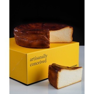 

Cat & The Fiddle CHARRED ECLIPSE Burnt Cheesecake - FREE Cake