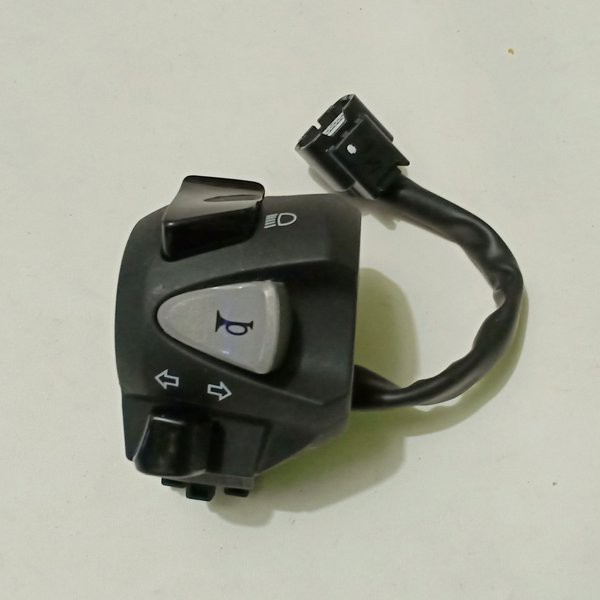 switch assy saklar holder  vario 125 150 new K59J 35200K59A71 kiri ori