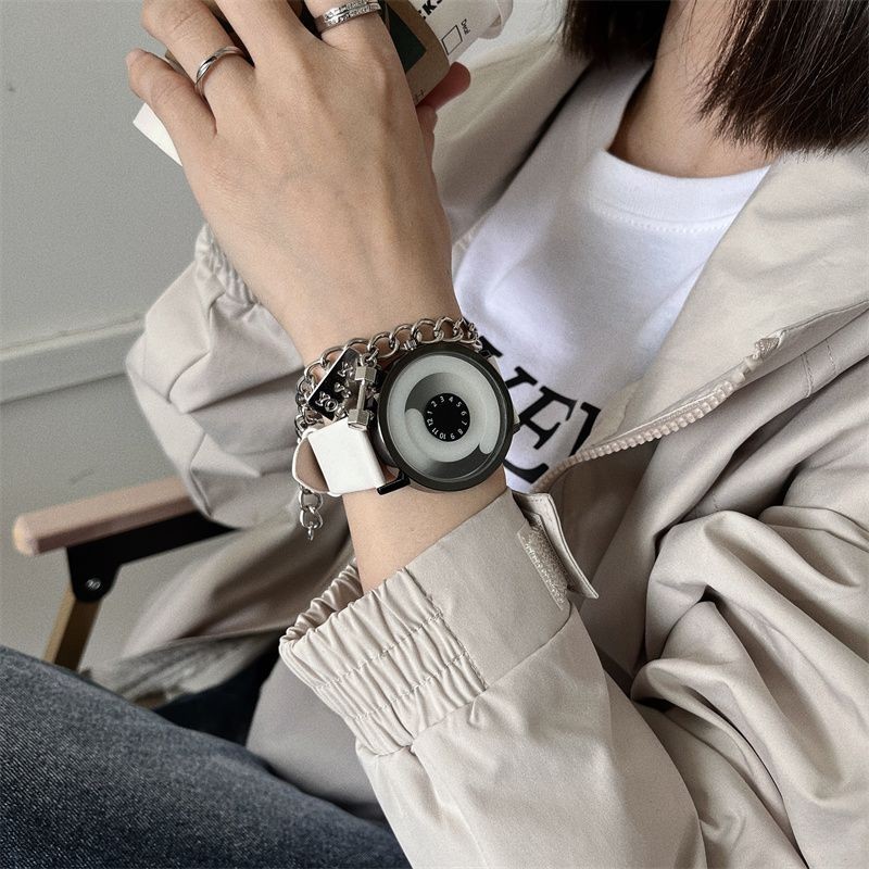 Pemuda Tampan//Fashion Kreatif/Kepribadian Tanpa Pointer/Jam Tangan Keren/2024 Teknologi Hitam Langk