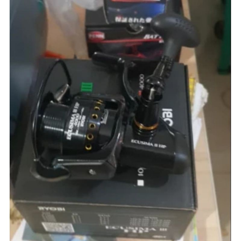 Reel pancing Ryobi Ecusima III Ukuran 2000 3000 4000 Hp power handel