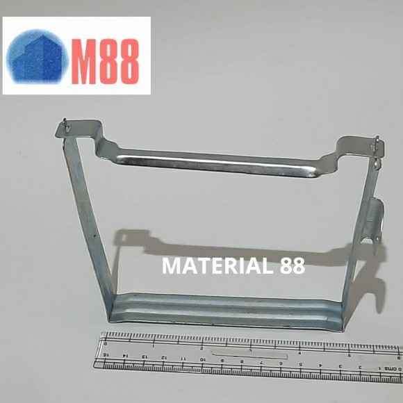 Gantungan Talang Kotak 4 inch Besi