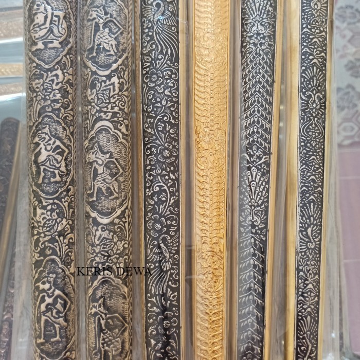 

pendok keris biasa antik