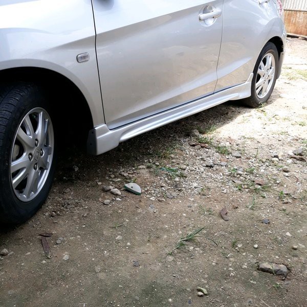 bamper BODYKIT HONDA BRIO 2015 .