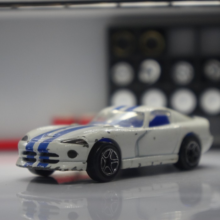 Matchbox Dodge viper gts -SK89