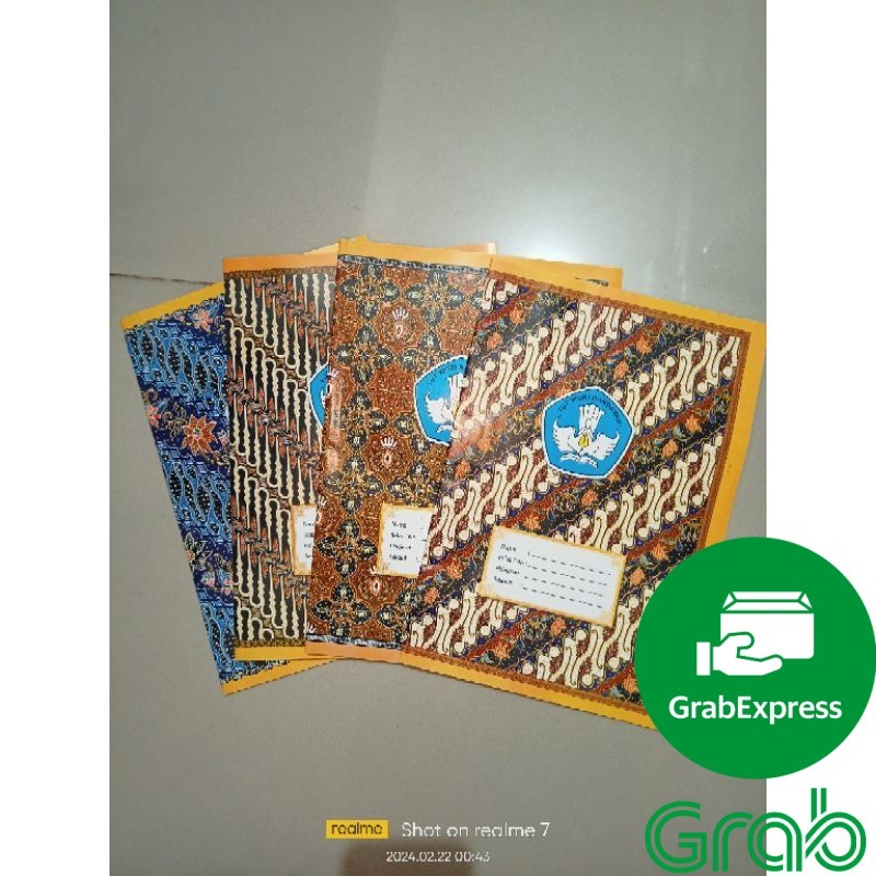 

Sampul Buku Tulis / Sampul Batik Ukuran Boxy Sampul Campus Boxy (20 lbr) atk