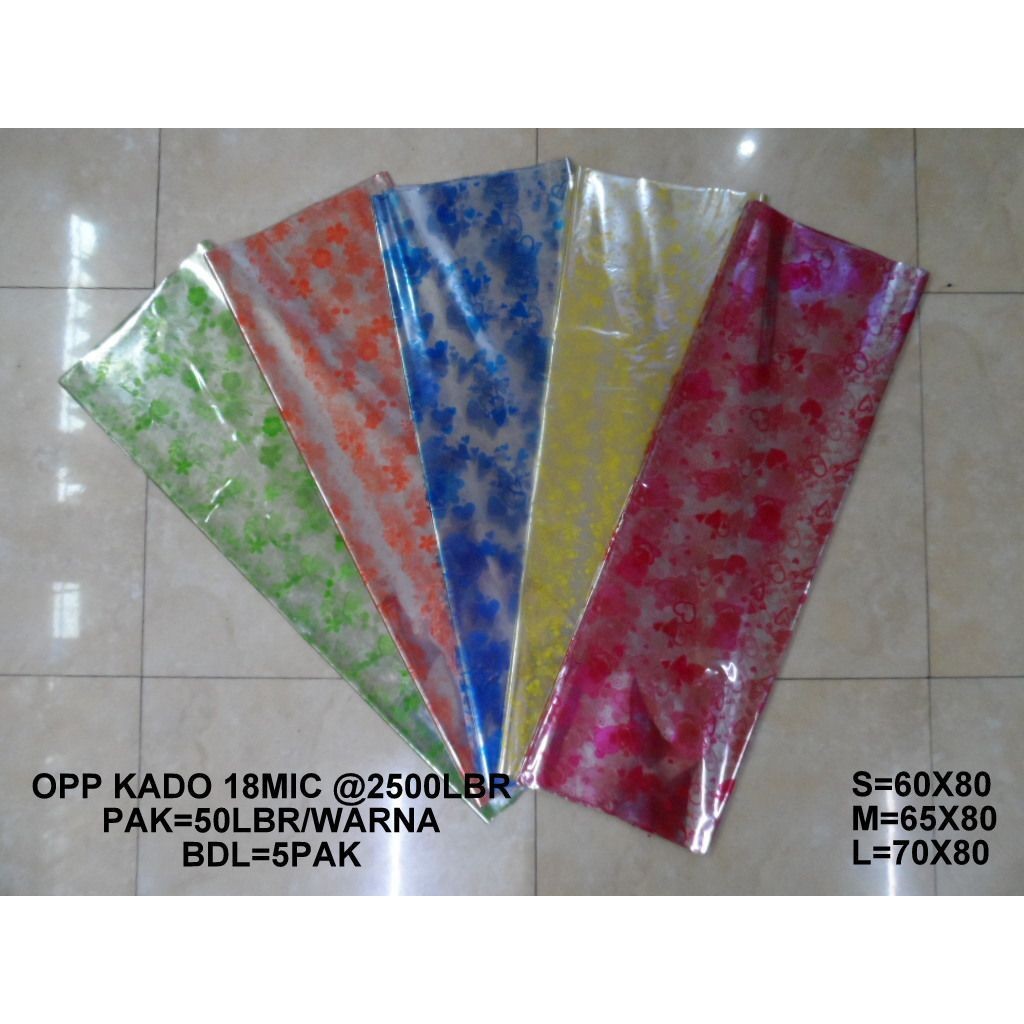 

( 50 lembar ) / plastik lamaran motif 70x80 / plastik parcel / plastik seserahan / plastik kado / plastik hantaran / plastik motif