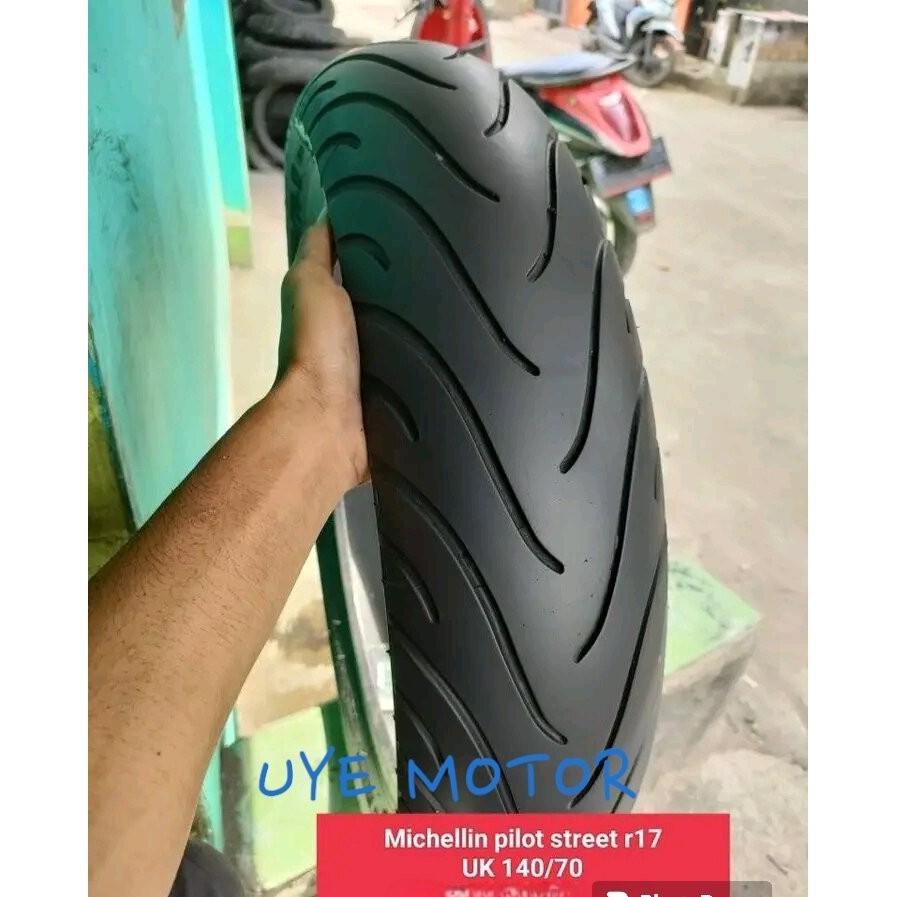 BAN MICHELIN UK 140/70 RING 17