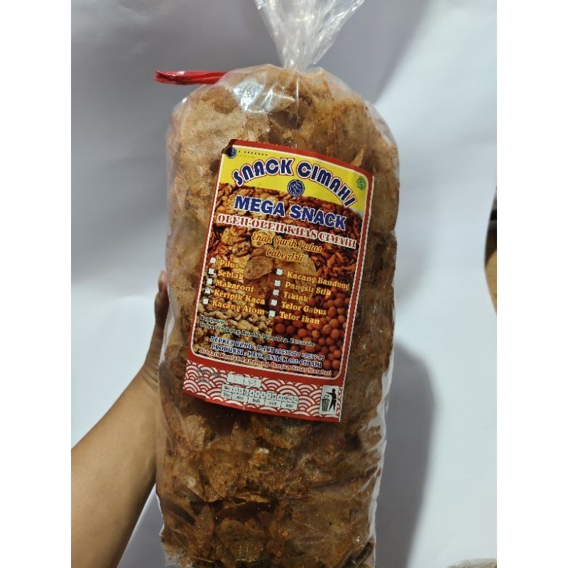 

keripik kaca pedas daun jeruk mega snack (1 kg)/pikca/kripca