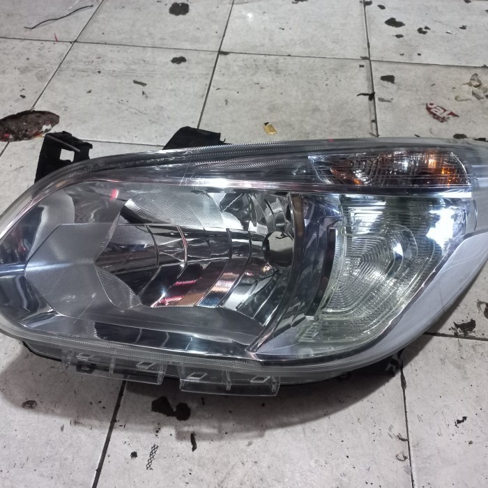 headlamp chevrolet spin Lampu depan chevrolet spin