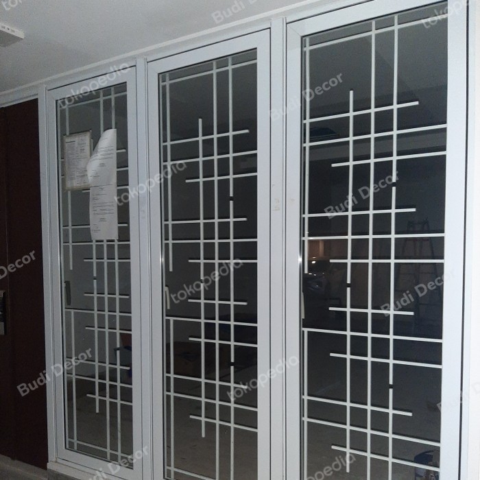 tralis jendela minimalis rumah