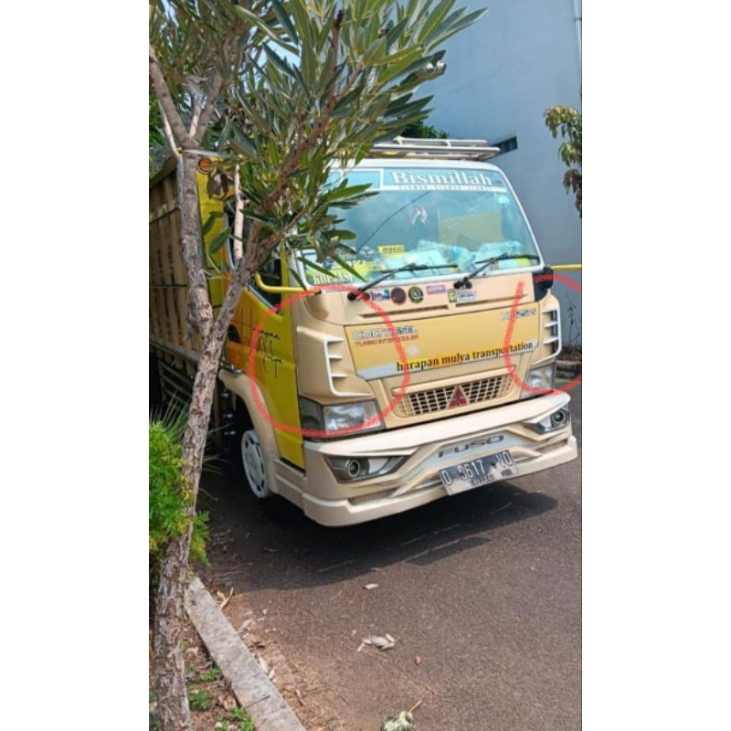 Pipi Depan Truk Canter