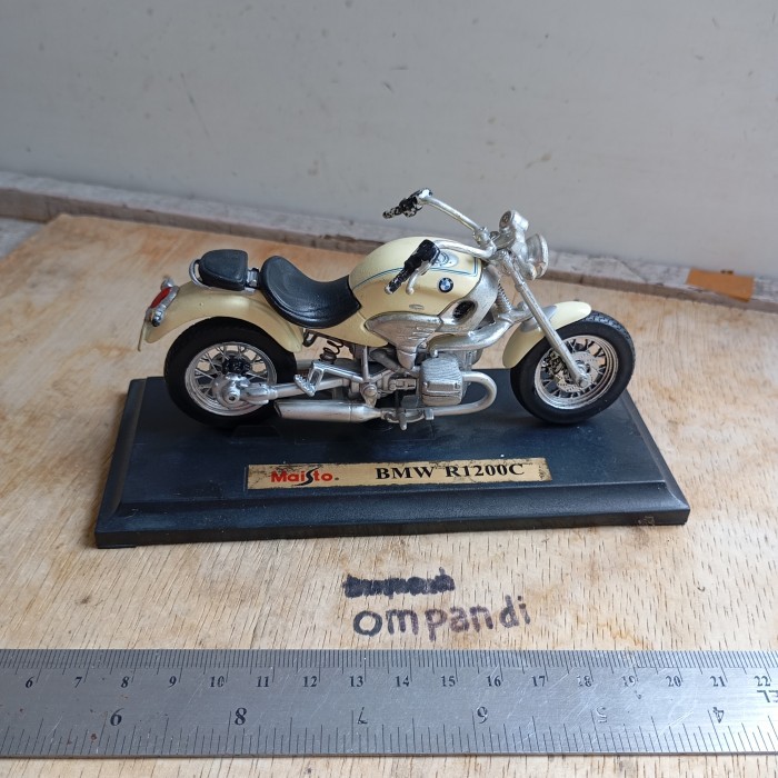 FN miniatur diecast maisto motor BMW