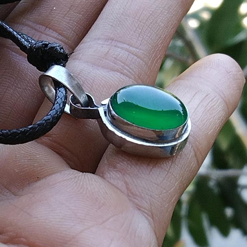 Kalung liontin batu akik hijau garut