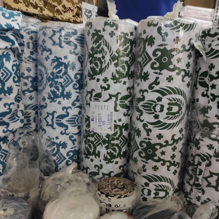 kain batik katun seragam sekolah madrasah