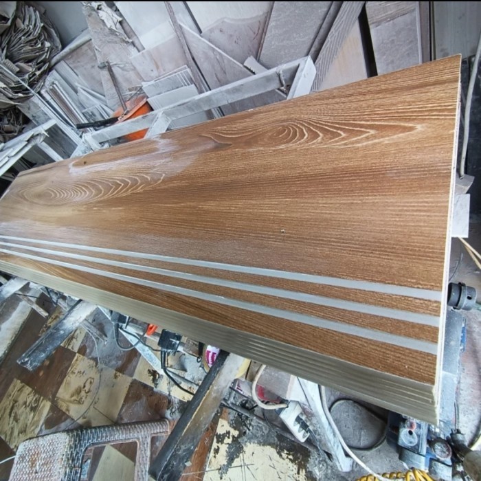 Granit / Keramik Tangga Motif kayu brown 30x90 / 30x120 custom