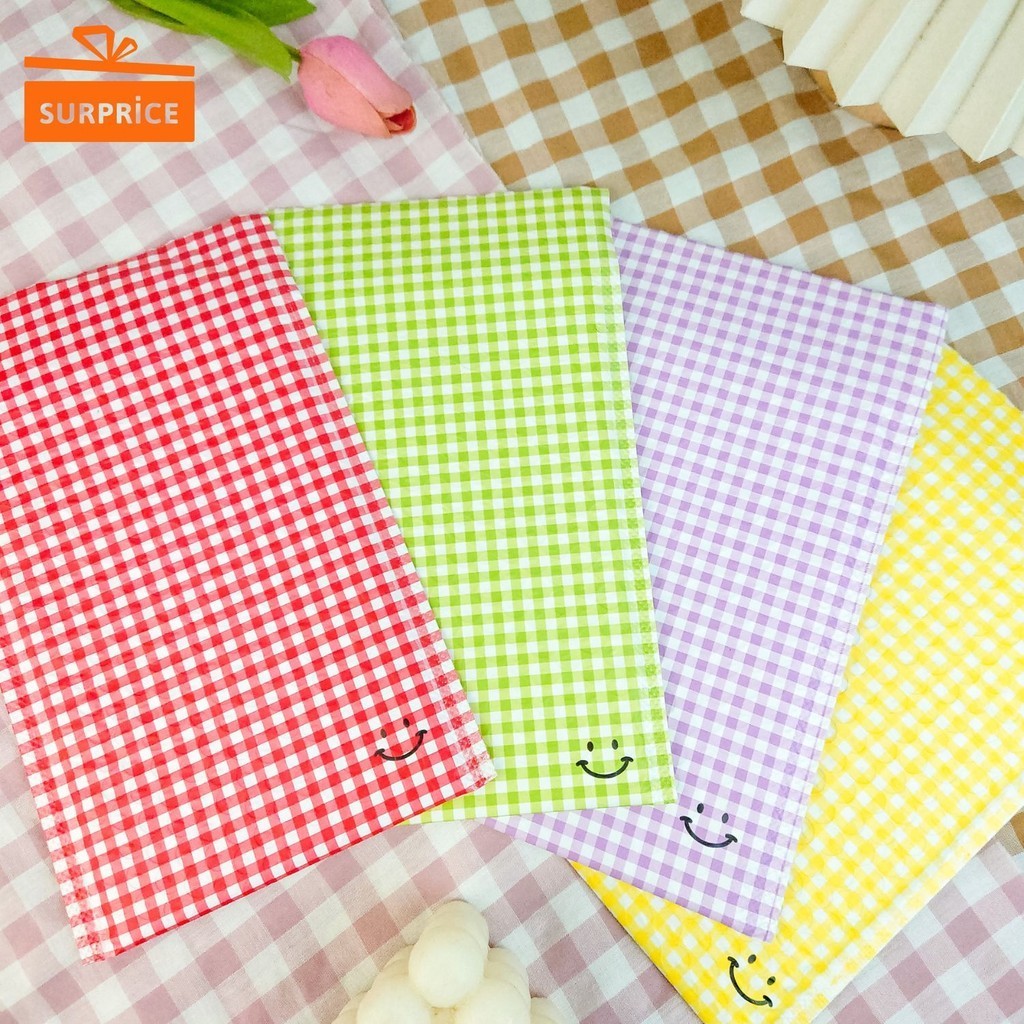 

Surprice Bubble Packaging Motif Kotak-Kotak / Packaging Plastik / Amplop Bubble / Bubble Mailer Rusfet