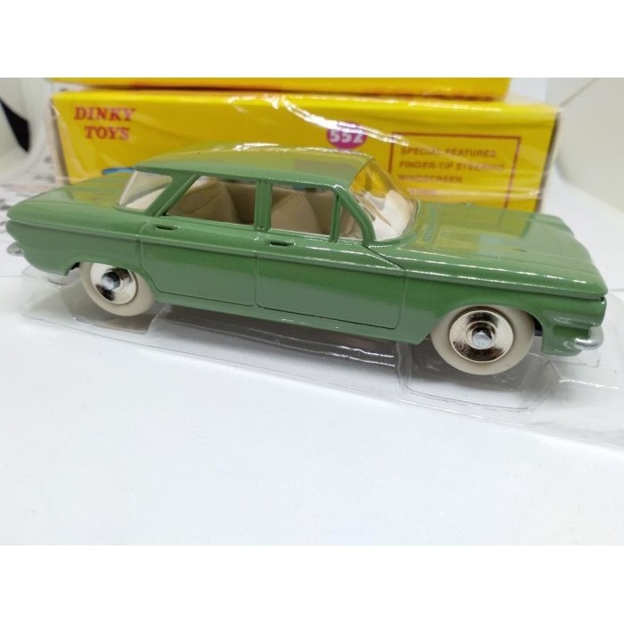 Vincent 1:43 Dinky Toys 552 Chevrolet Corvair Models Diecast jadul