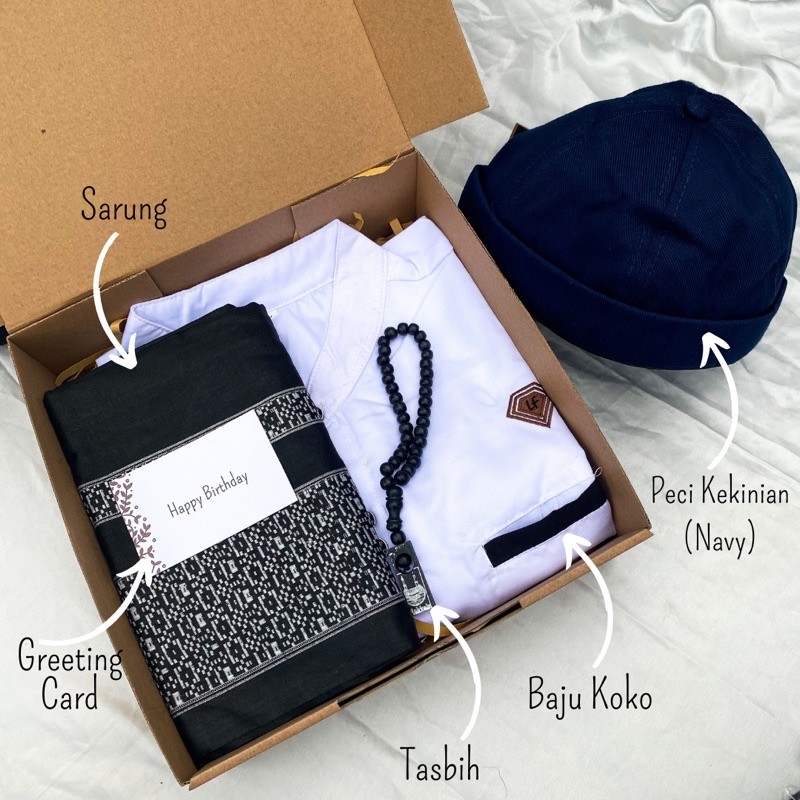 

Baju Lebaran[B2627]HAMPER KOKO/HAMPERS RAMADHAN/HAMPERS COWOK/KADO COWOK SARUNG KOKO PECI DAN TASBIH/HADIAH PERNIKAHAN/HADIAH ULANG TAHUN/HADIAH WEDDING/KADO LEBARAN/HAMPERS LEBARAN/HAMPERS RAMADHAN BAJU KOKO SARUNG PECI TASBIH/KADO SIDANG/KADO WISUDA/KAD