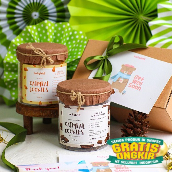 

Get Well Soon (GWS) Hampers/Hampers Lekas Sembuh - Oatmeal Cookies 2 Jar + FREE Greeting Card + Pita/ New kado
