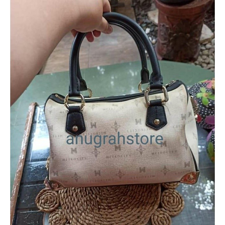 metrocity speedy preloved - Anugrah Megah