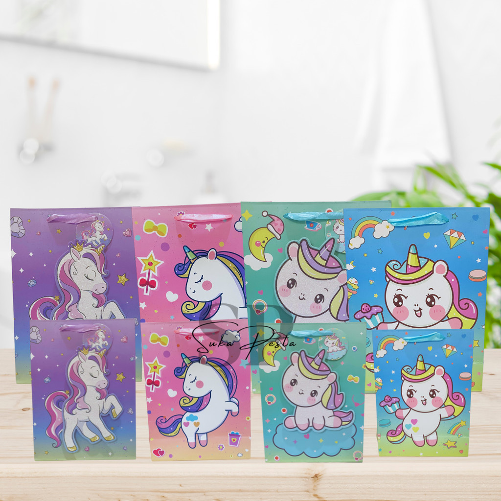 

Paper Bag Ultah 3D Unicorn Glitter / Goodie Bag / Tas Kado Ulang Tahun Anak