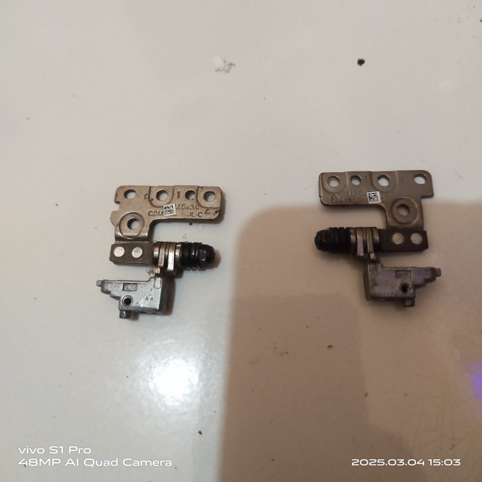 Engsel laptop Dell Latitude 5480 / 5490