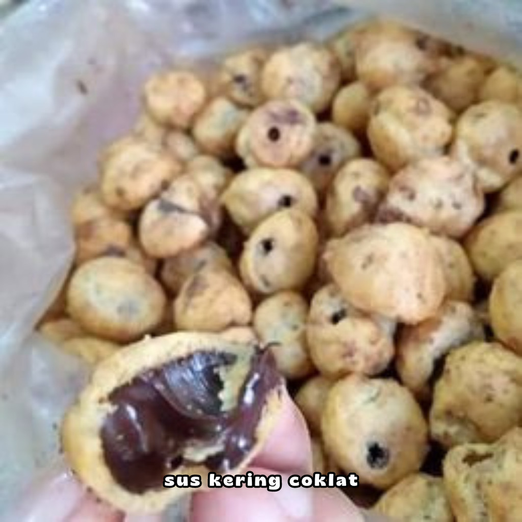 soes kering coklat 1kg soes coklat kering kue sus kering isi coklat kue sus kering sus coklat kering