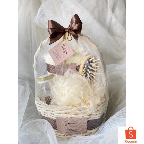 Souvenir siraman souvenir akikah souvenir handuk hampers siraman hampers handuk  akikah hampers 7 bu