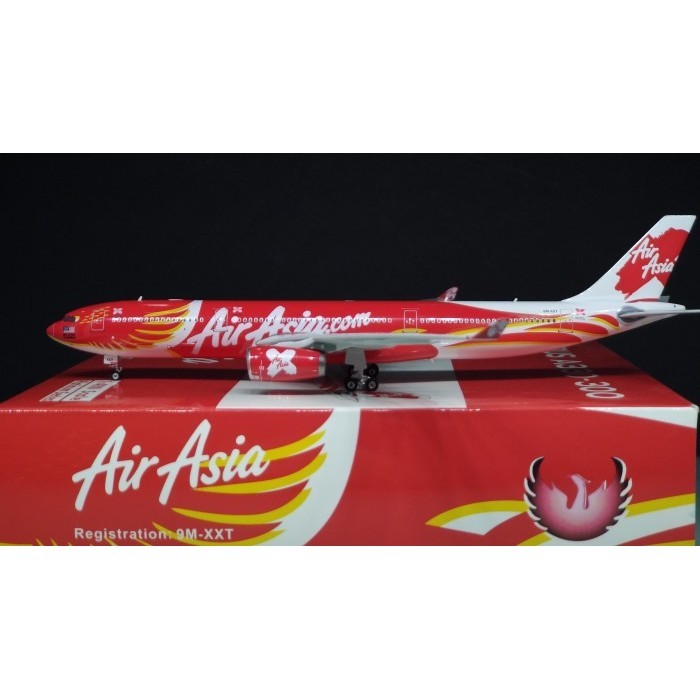 DIECAST PESAWAT TERBANG AirAsia X Malaysia A330-300 9M-XXT Xcintilating By Phoenix 1:400 Skala AIRCR