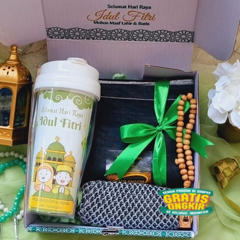 

Hampers Lebaran Cowok / Hampers Sarung Parcel Idul Fitri/ langsung proses
