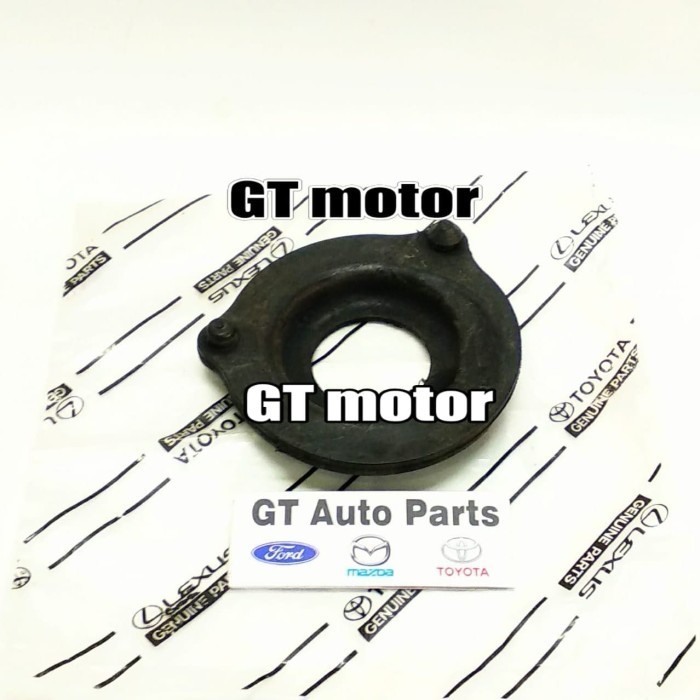 Karet Tatakan Per Keong Belakang Bagian Bawah All New Yaris 2014-Up