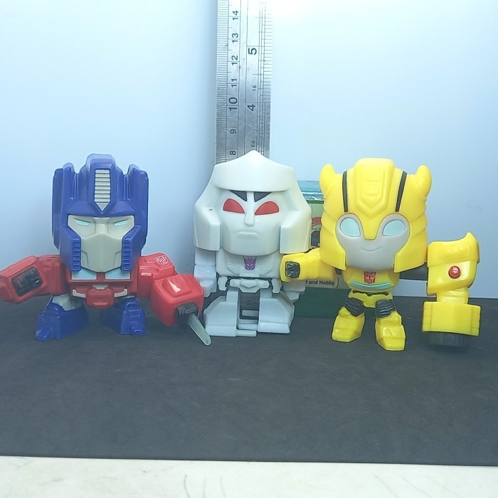 Hasbro McD Happy Meal Transformer Optimus Prime N Friends Set (Second) -sk89