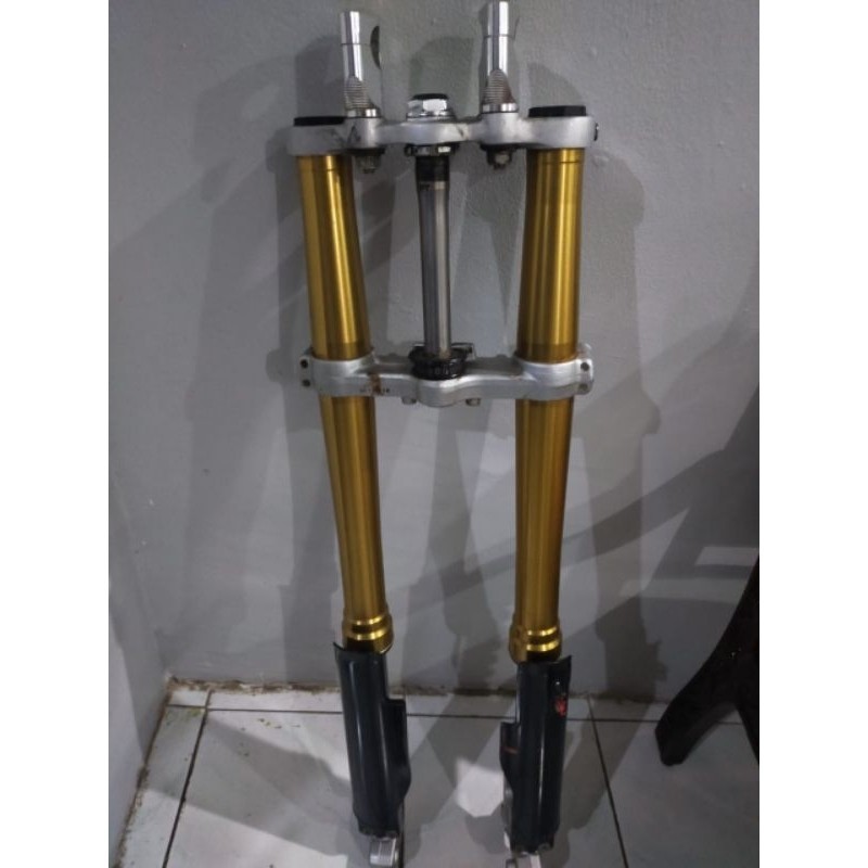 USD MOTOR TRAIL HONDA CRF 150 L ORIGINAL BEKAS COPOTAN SHOCKBREAKER DEPAN 150L UP SIDE DOWN MOTOCROS