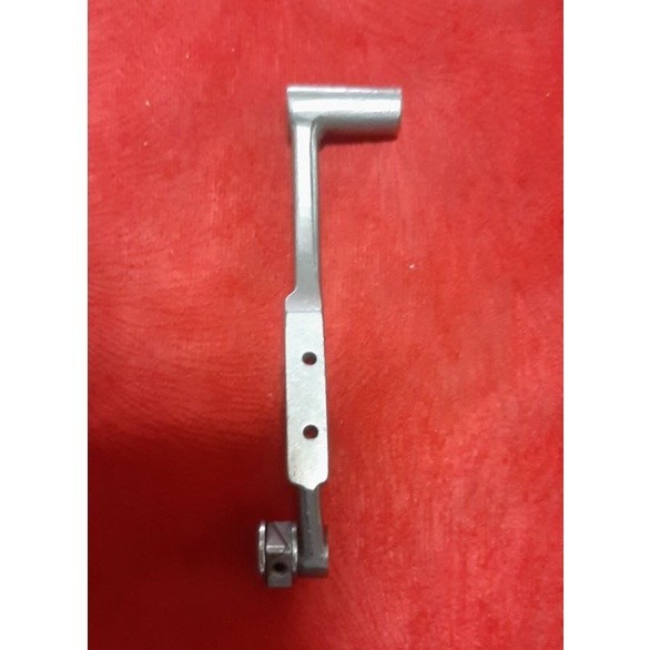 Dudukan Gigi Mesin Jahit Industrial Typical Gc6150M/Juki 555